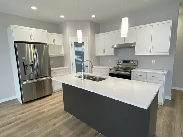 61 Twintree Way, Winnipeg, MB R3X 0V7