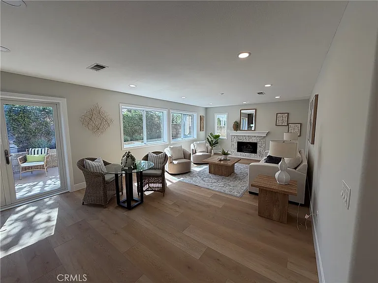 6 Hemingway Ct — Photo 3
