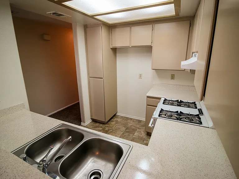 2 bedroom 2 bath apartment in Perris — Photo 25