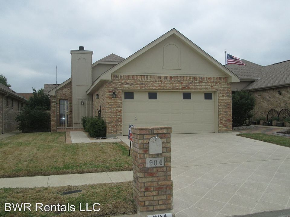 1st image of 904 Tortuga Ln
