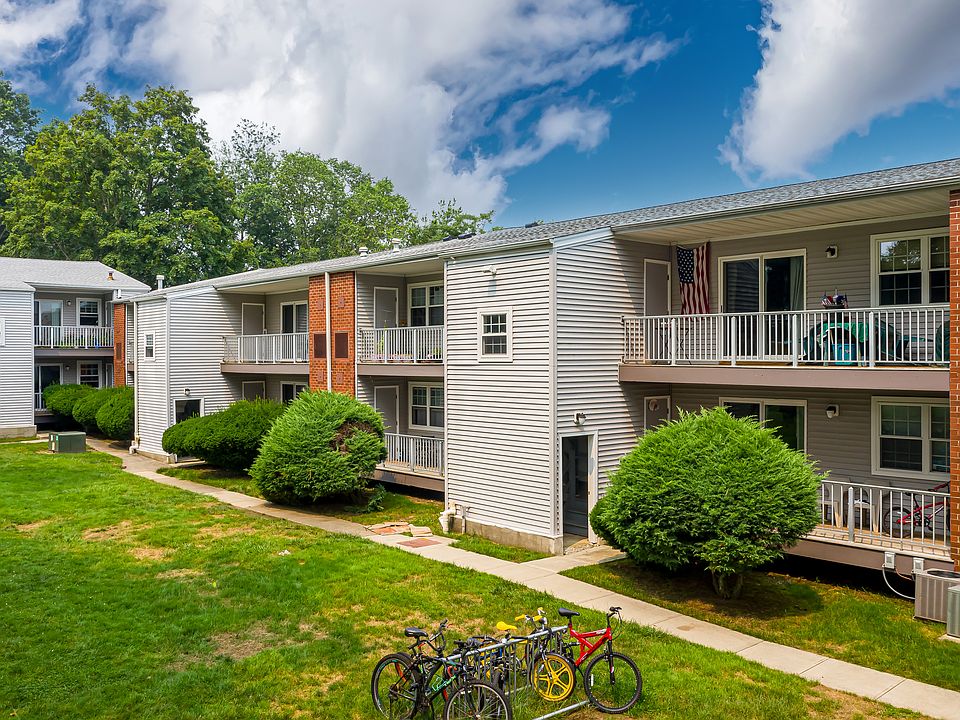 Newport Apartments' Balconies