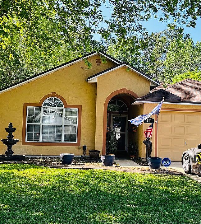 1st image of 577 Prosperity Lake Dr