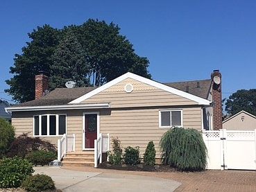 New Vinyl Shake Siding