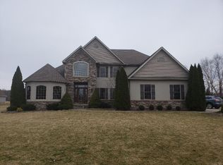 1883 Serenity Ln, Akron, OH 44321