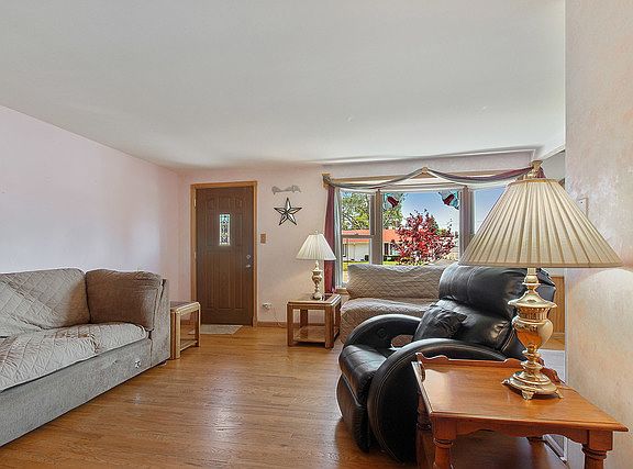 4th image of 8856 S Kildare Ave