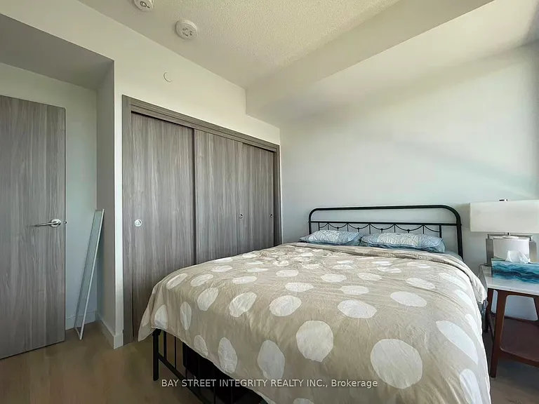 27 McMahon Dr #1203 — Photo 10