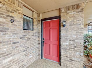 207 E Harwood Rd APT 9, Euless, TX 76039