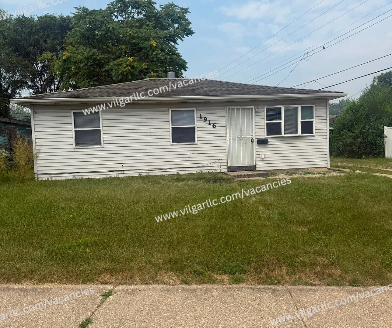 Very spacious 3 Bedroom 1 Bathroom home. — Photo 1