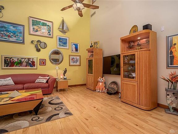 3rd image of 304 Belle Watlin Ct
