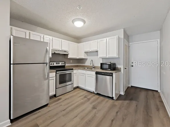 239 Beach City Rd APT 3315, Hilton Head Island, SC 29926