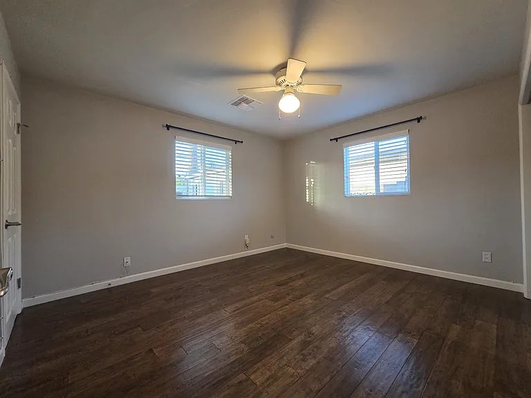 4242 E Montecito Ave — Photo 10