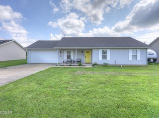 1313 Covey Dr, Carl Junction, MO 64834