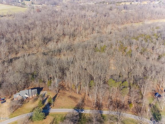 2nd image of 103 W Laurel River Dr