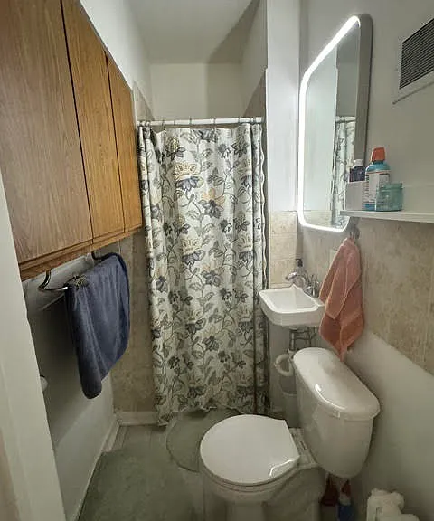 1828 Parmenter St #204 — Photo 7
