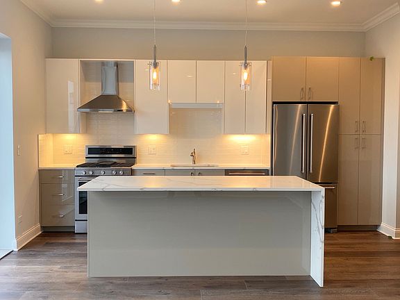 3rd image of 6555 W North Ave #303
