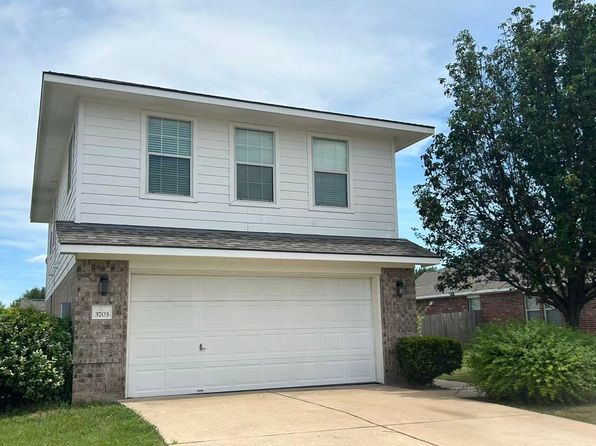 3703 Holden Ct