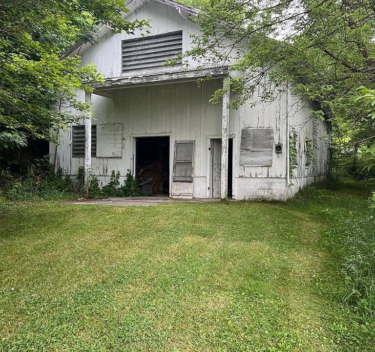 1st image of 81 Timberline Rd