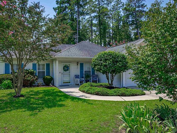 3rd image of 200 Twin Oaks Ln