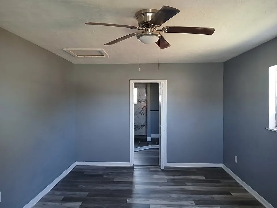 3 bed, $1,495 — Photo 3