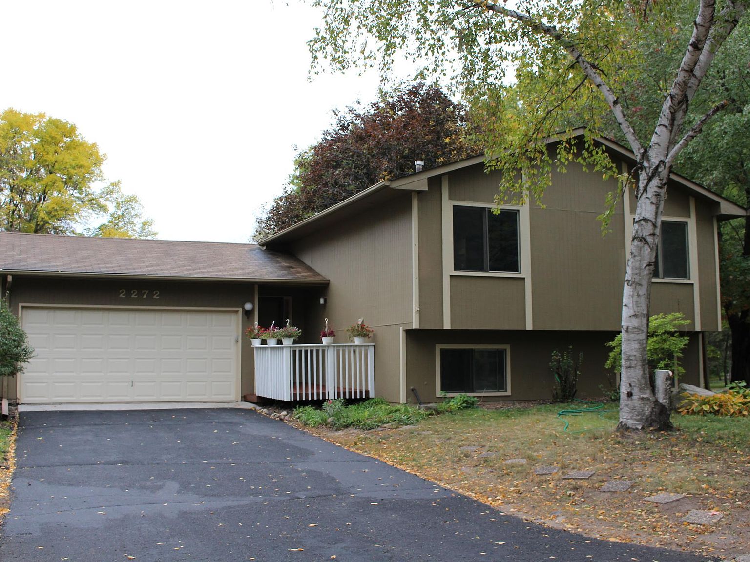 2272 Cascade Plz N, Woodbury, MN 55125 Zillow