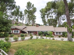 26101 Ravenhill Rd, Santa Clarita, CA 91387