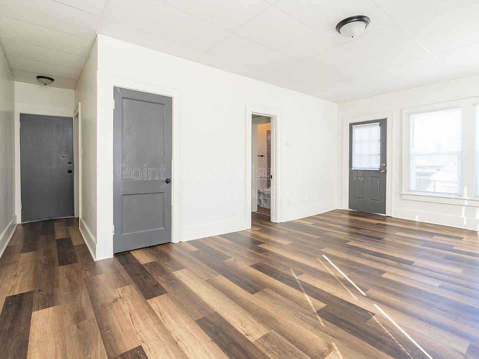 1st image of 423 N Emporia Ave APT 3