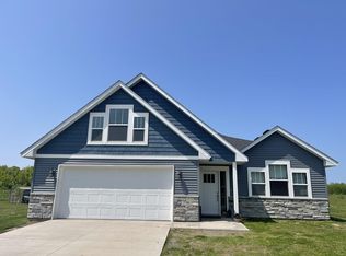 716 Hilltop Ln, Saint Croix Falls, WI 54024