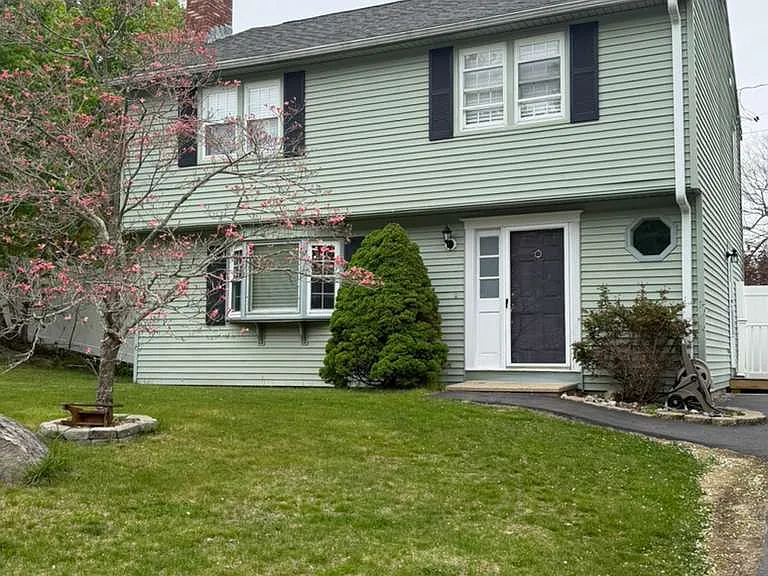 9 Old Coach Rd — Photo 1