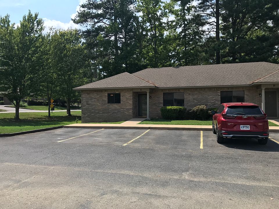 1st image of 320 Grand Point Dr