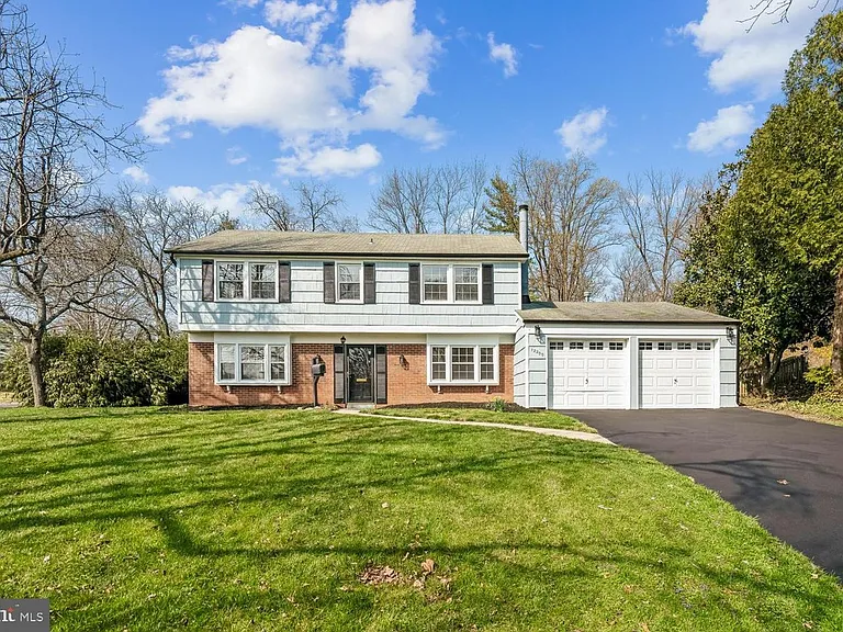 12200 Fleming Ln — Photo 1