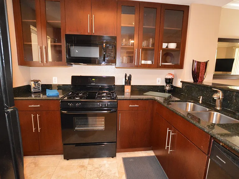 230 E Flamingo Rd #231 — Photo 7