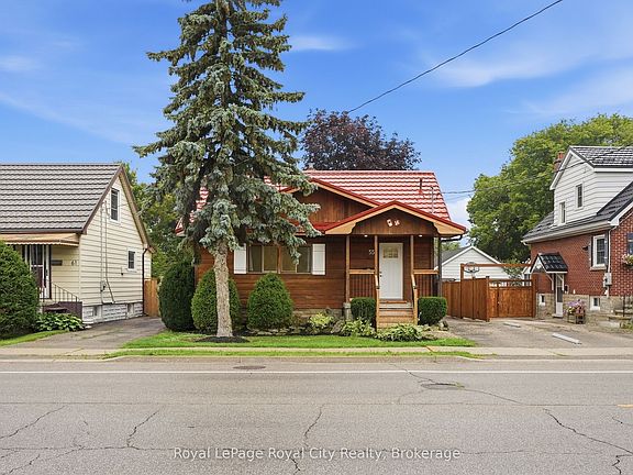 3rd image of 55 Stevenson St S