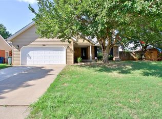 1301 Salem Ave, Edmond, OK 73003