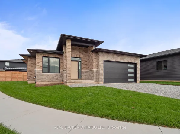 118 Willowbrook Dr, Welland, ON L3C 0G2