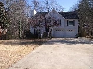 5785 Rolling Oaks Cir, Cumming, GA 30040