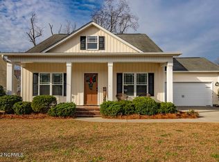 102 Pecan Ridge Dr, New Bern, NC 28562