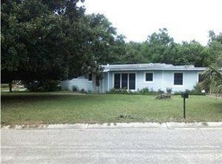402 Edison Dr, Pensacola, FL 32505