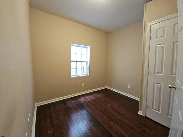 522 N Indiana Ave — Photo 13