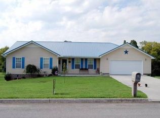 416 Tyler Dr, Dandridge, TN 37725