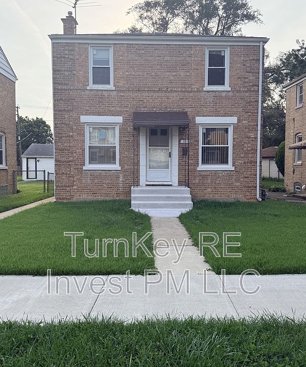 1st image of 304 Hyde Park Ave