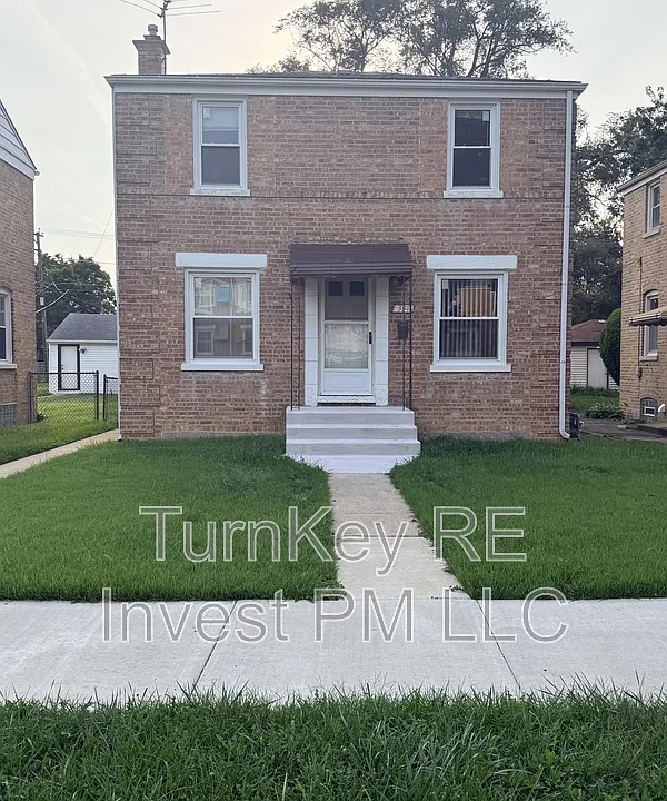 304 Hyde Park Ave