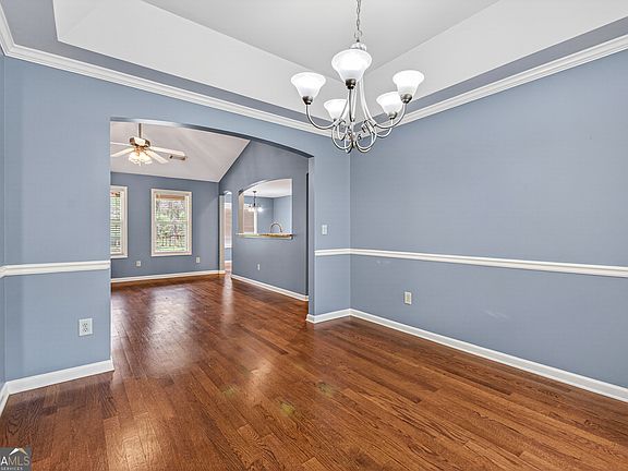 4th image of 150 Beaverdam Rd