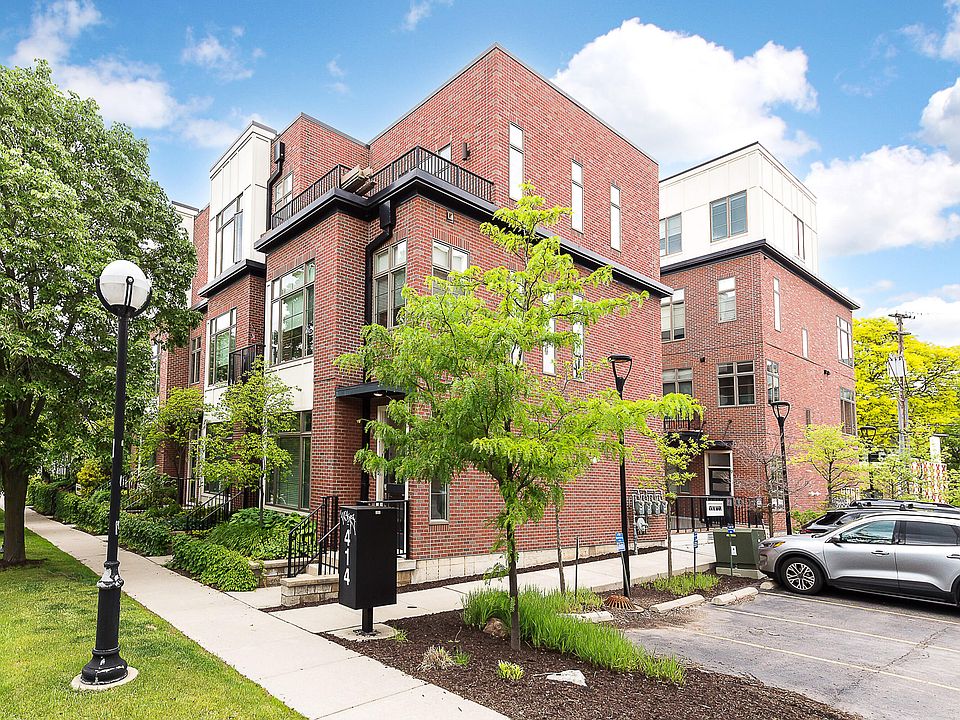 1st image of 414 N Main St APT 16