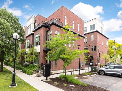 414 N Main St APT 16, Ann Arbor, MI, 48104