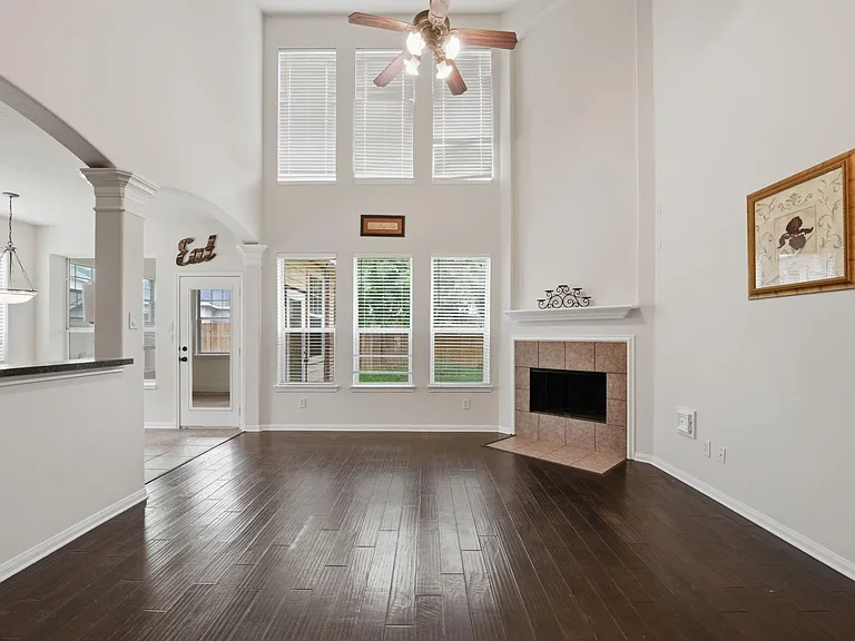 7519 Chathan Glen Ln — Photo 12