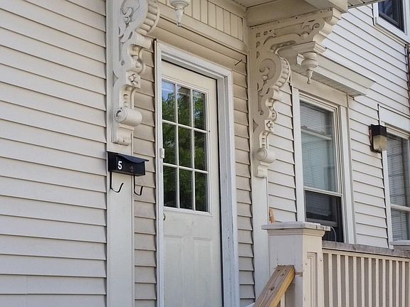 Private Entrance