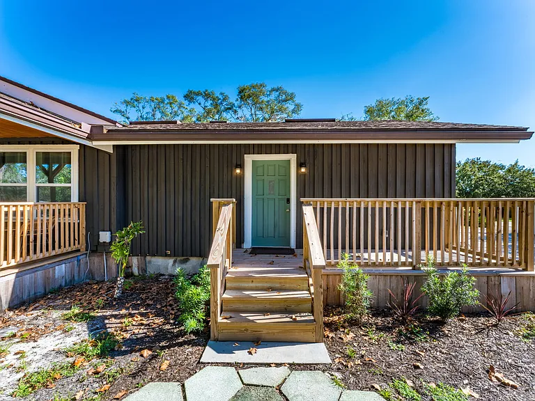 Island View Cir — Photo 8