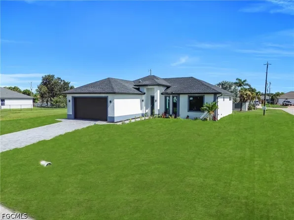 1825 NE 22nd Terrace Cpe, Coral, FL 33909