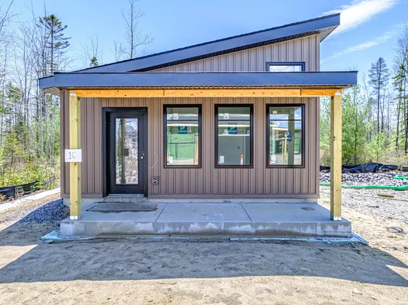 16 Canter Way #8, Scarborough, ME 04074