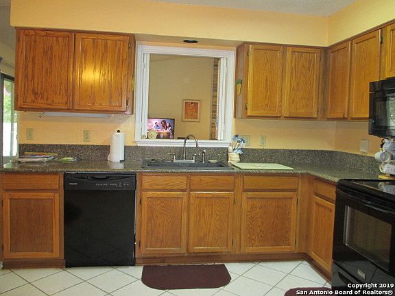 3rd image of 13818 Woodbreeze St